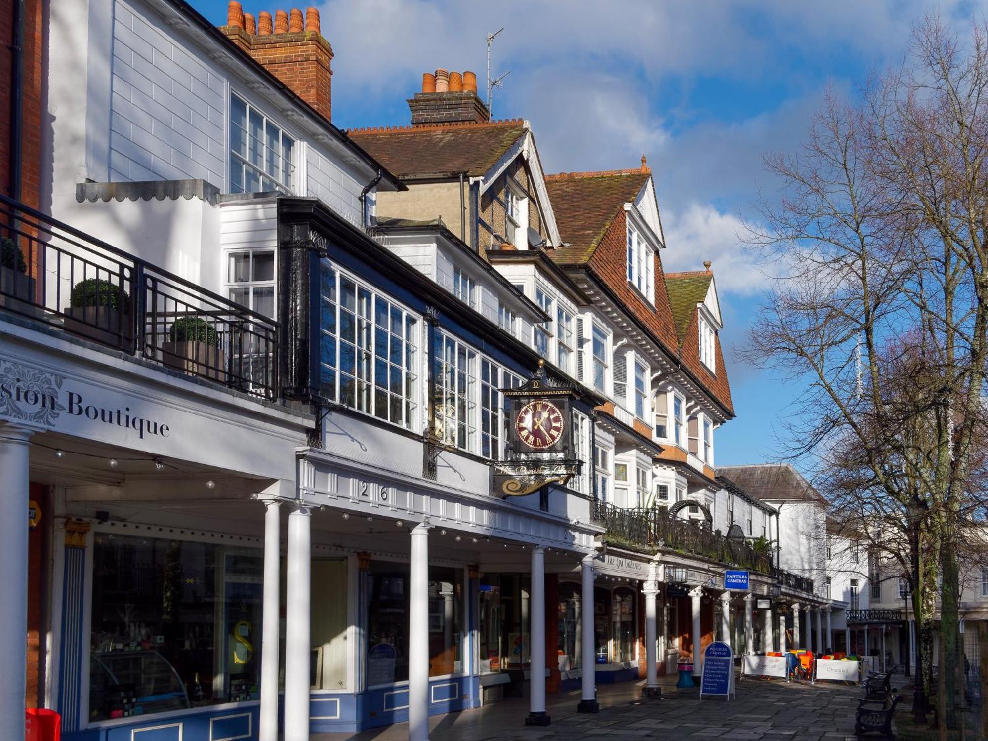 Luxury Penthouse W Balcony - 2X Free Parking Apartment Royal Tunbridge Wells Exterior photo